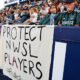 Missbrauchsskandal im US-Fußball: NWSL-Spiele mit Protesten fortgesetzt
