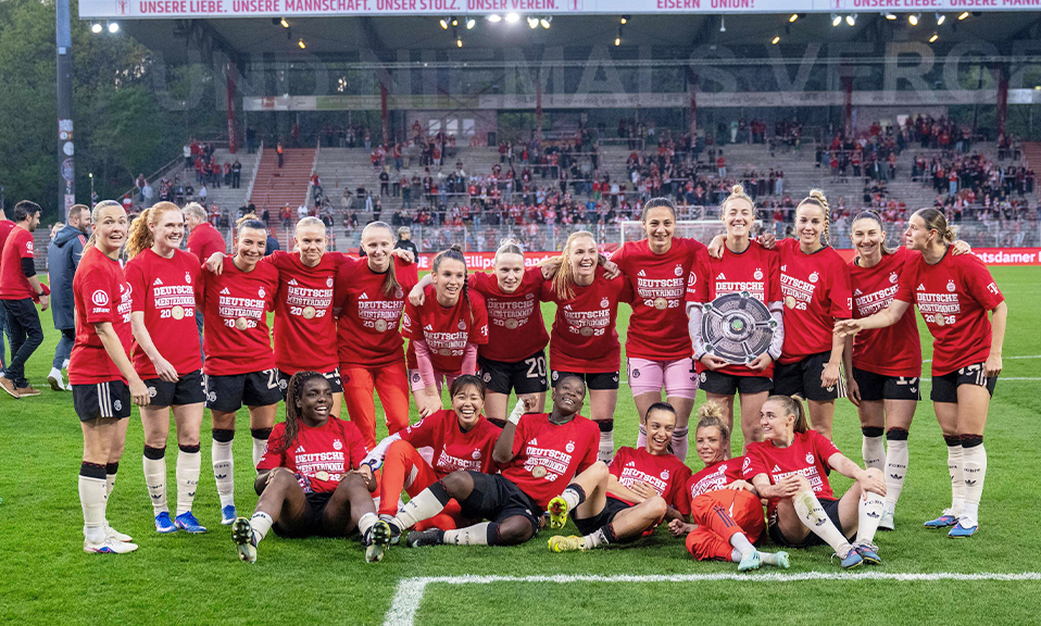 Bayern München holt frühesten Meistertitel der Geschichte